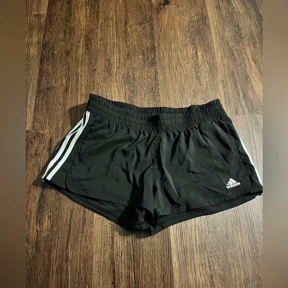Womens aeroready adidas shorts - Picture 2 of 6